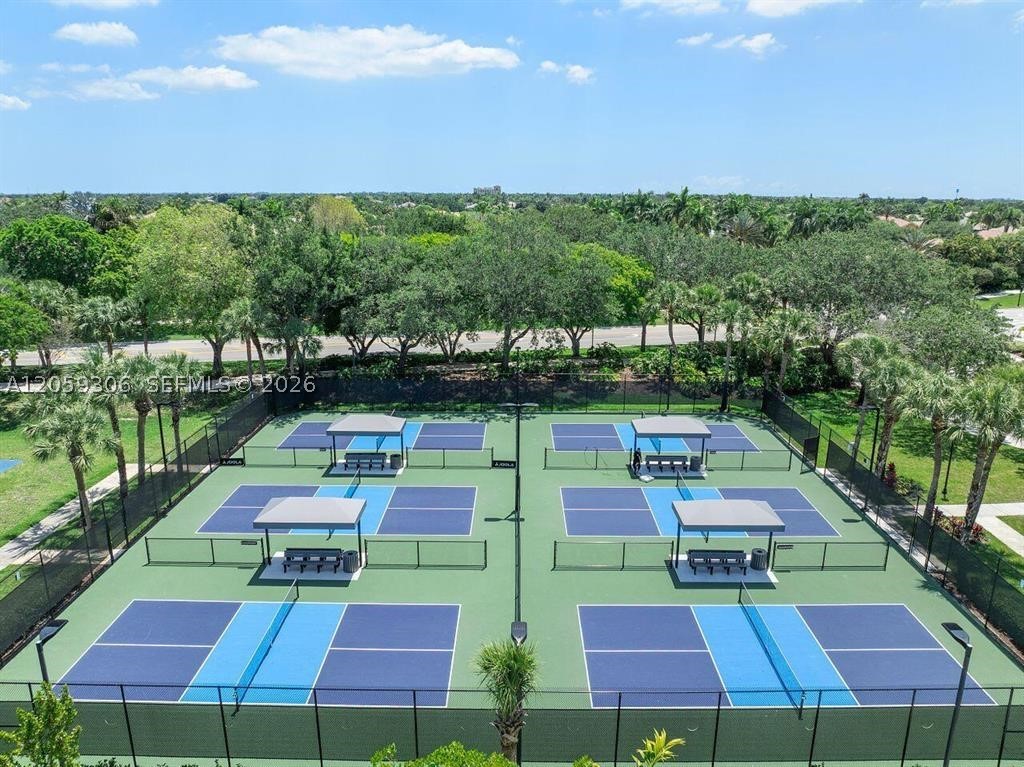 HERON BAY THREE - Residential