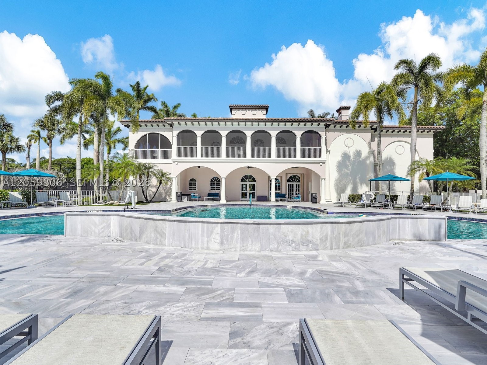 HERON BAY THREE - Residential