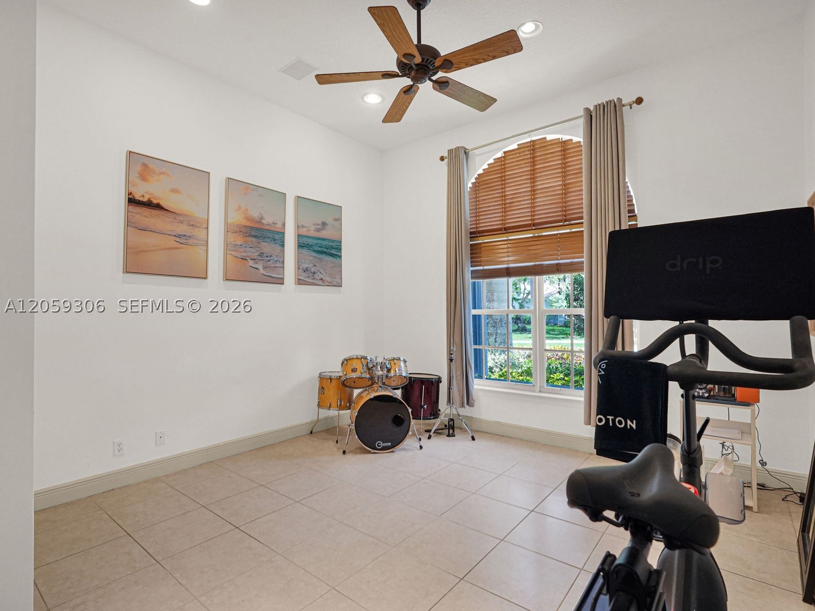 HERON BAY THREE - Residential