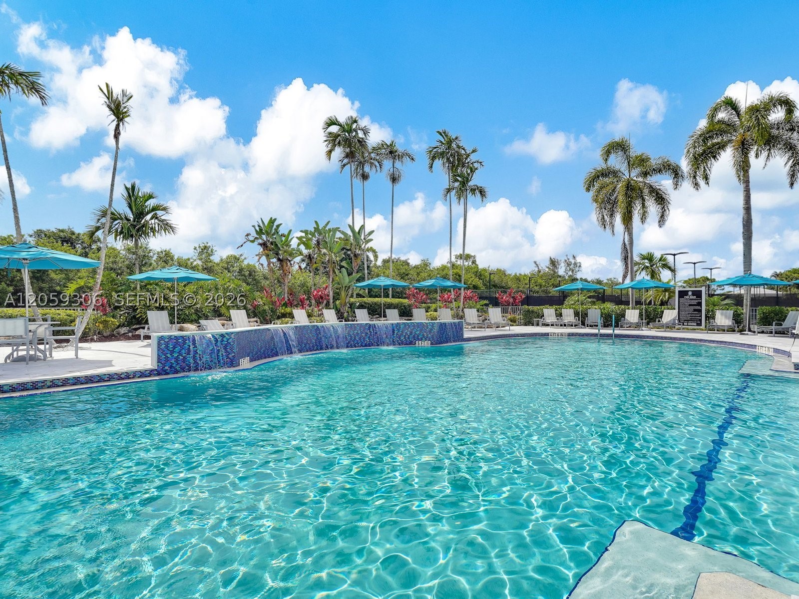 HERON BAY THREE - Residential
