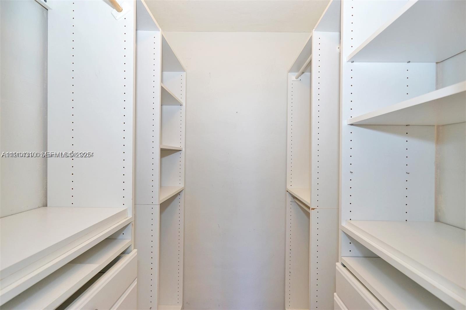 MIRADOR 1200 CONDO - Residential
