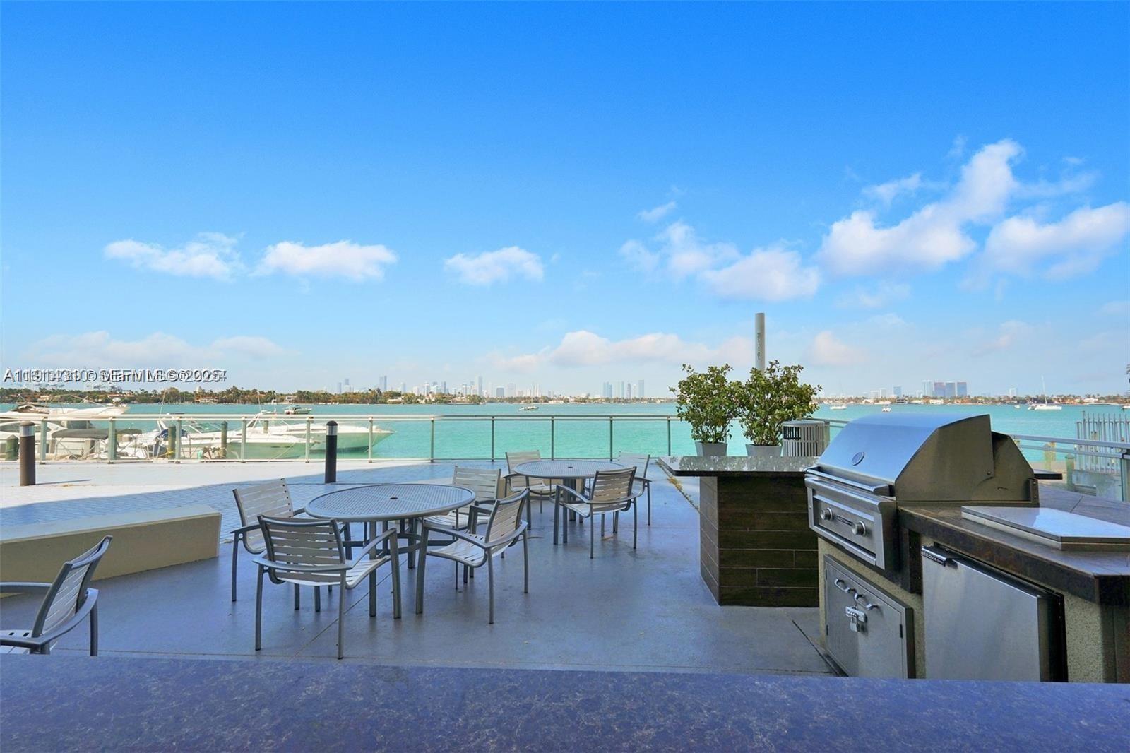 MIRADOR 1200 CONDO - Residential