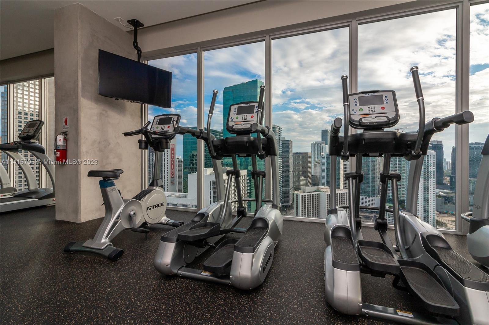 CENTRO CONDO - Residential Lease