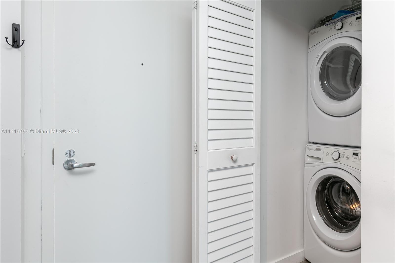CENTRO CONDO - Residential Lease