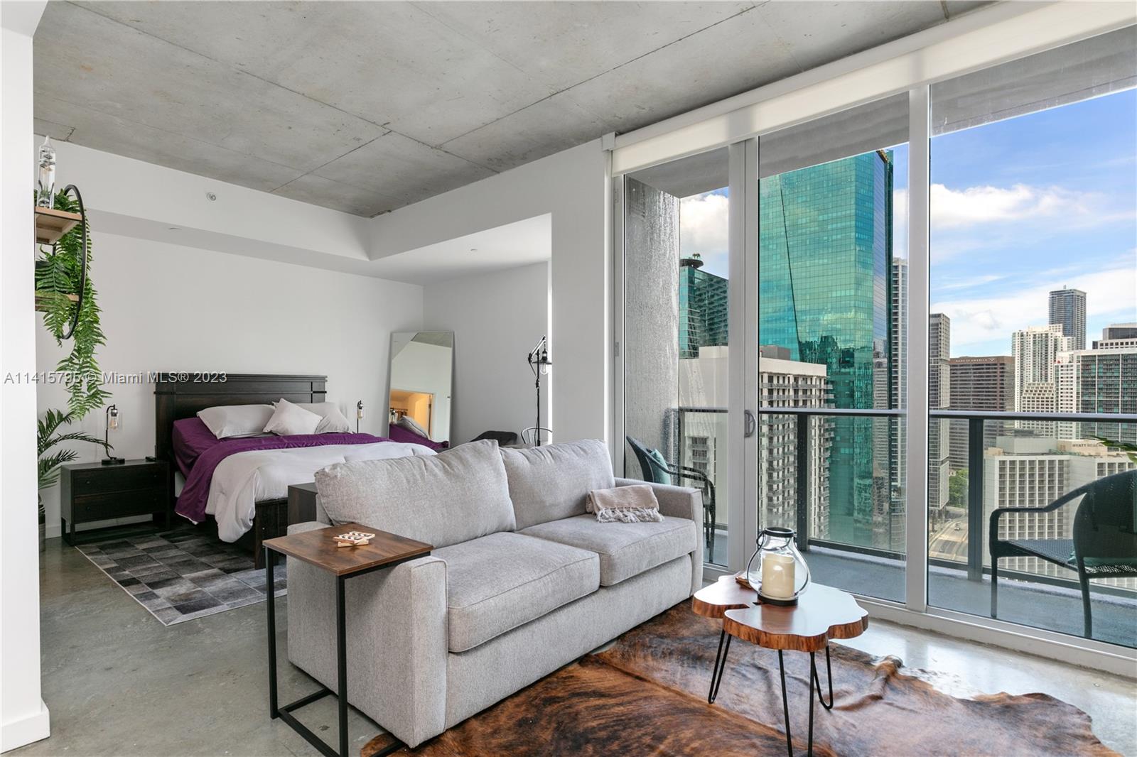 CENTRO CONDO - Residential Lease