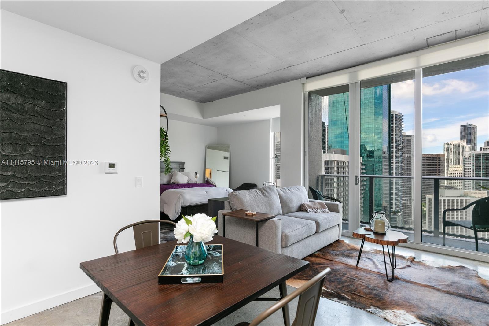 CENTRO CONDO - Residential Lease
