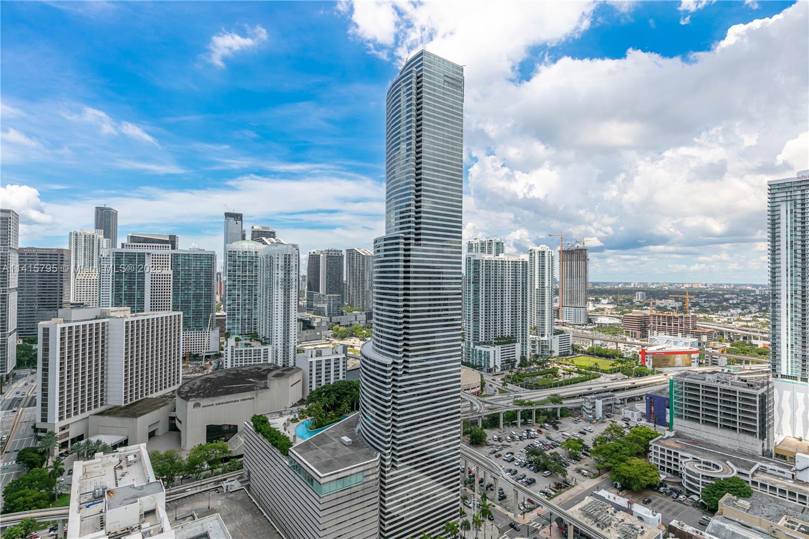 CENTRO CONDO - Residential Lease
