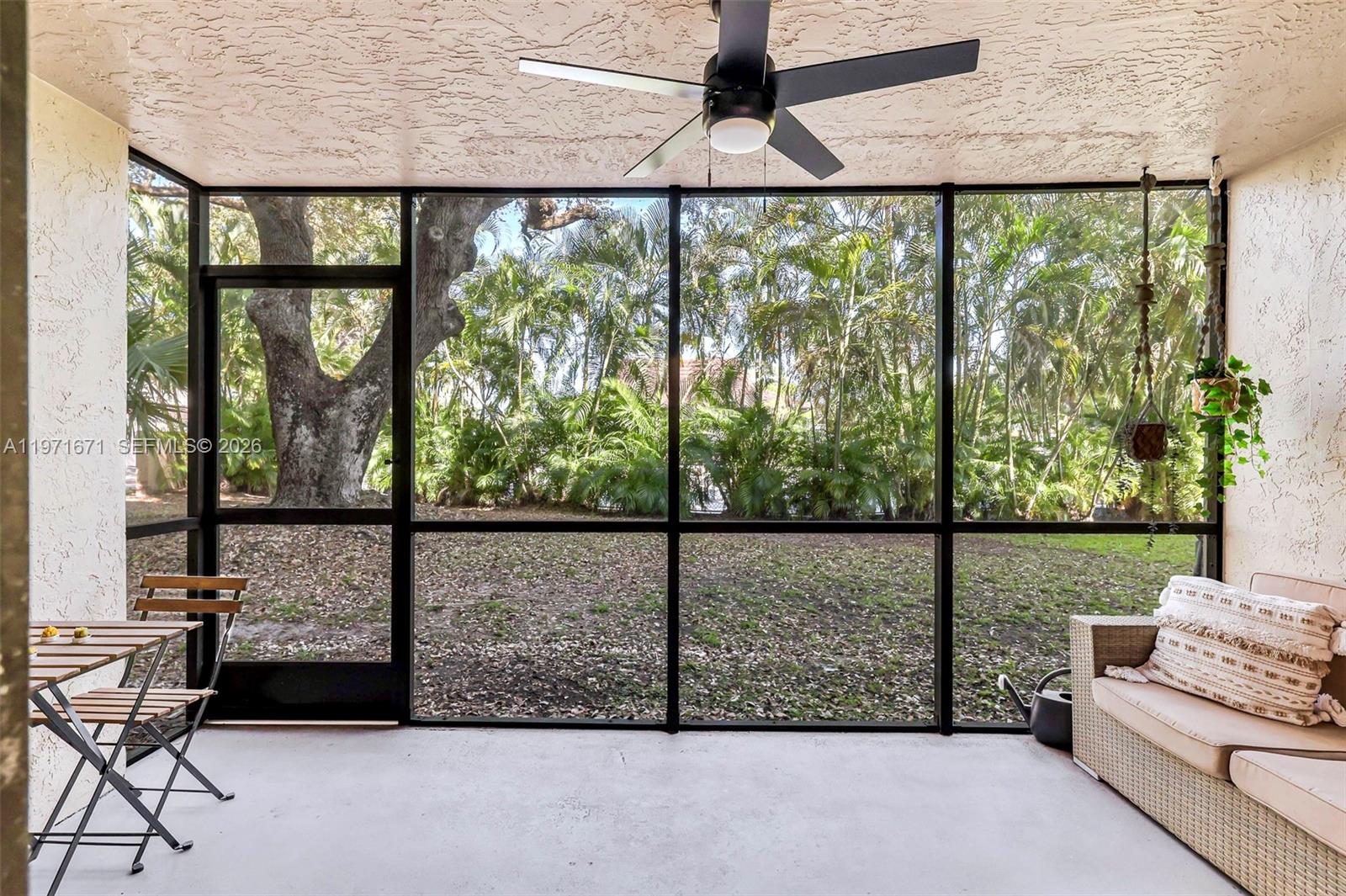 SUMMERTREE VILG CALIF CL - Residential