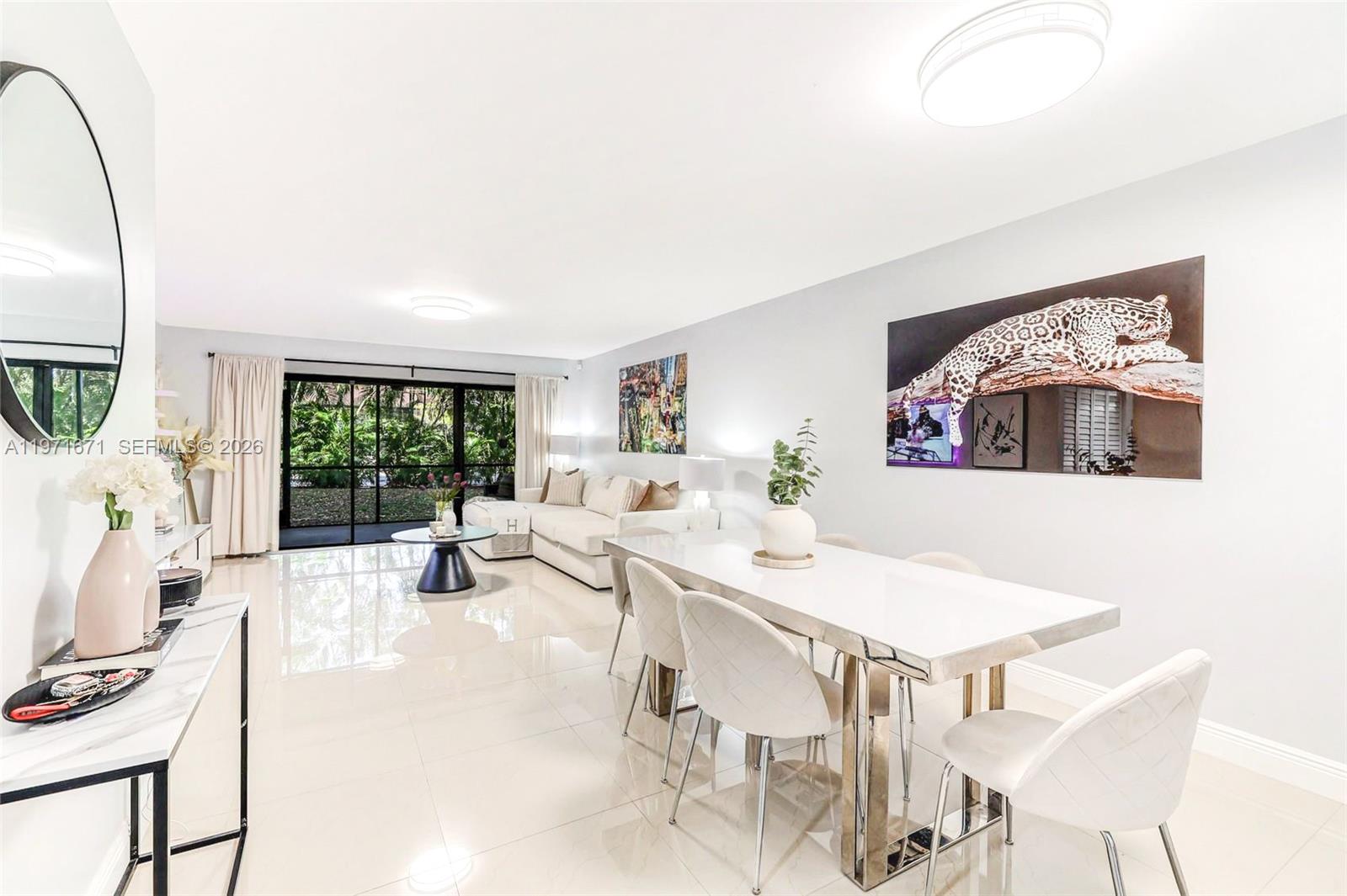 SUMMERTREE VILG CALIF CL - Residential