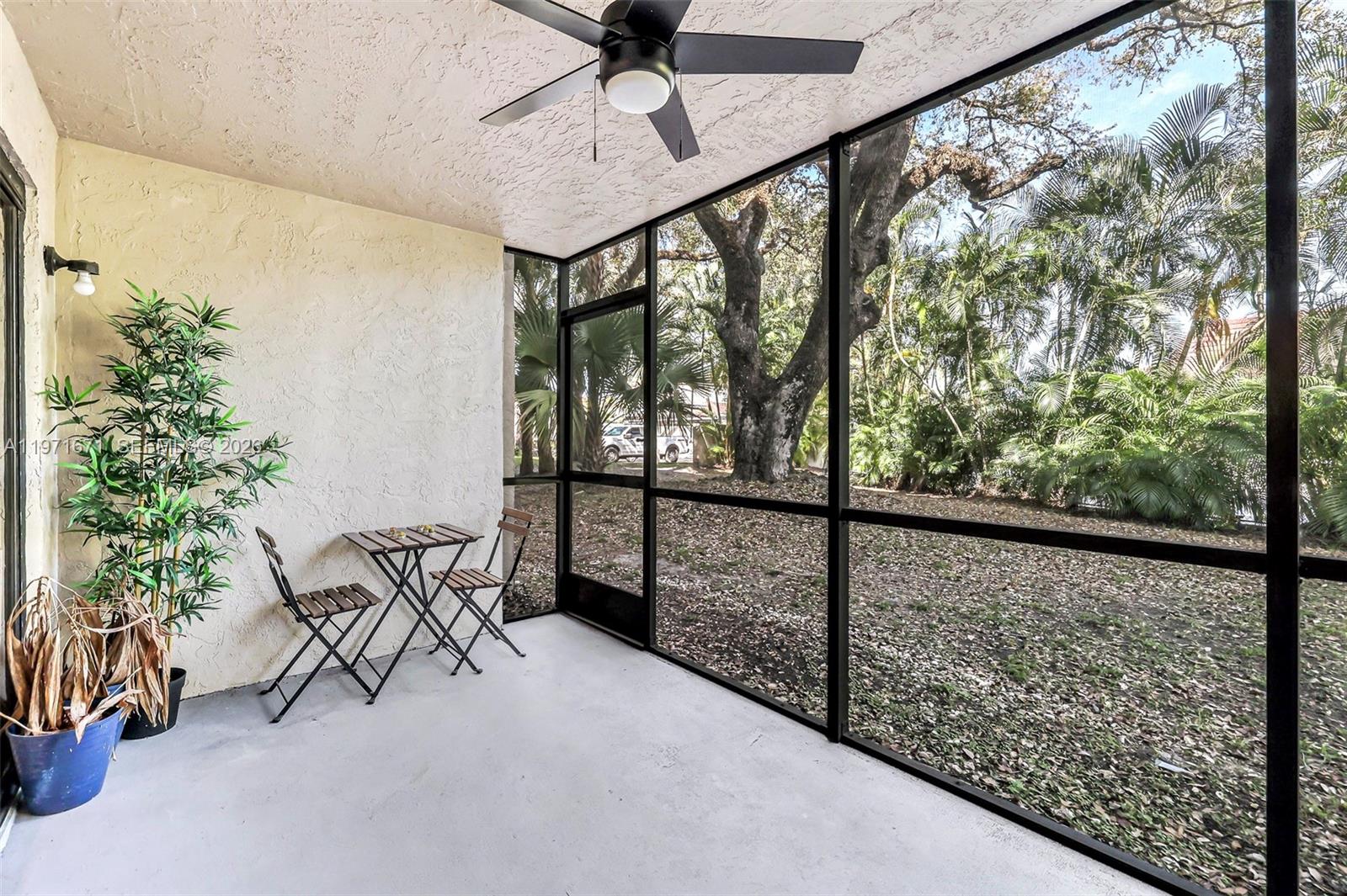 SUMMERTREE VILG CALIF CL - Residential