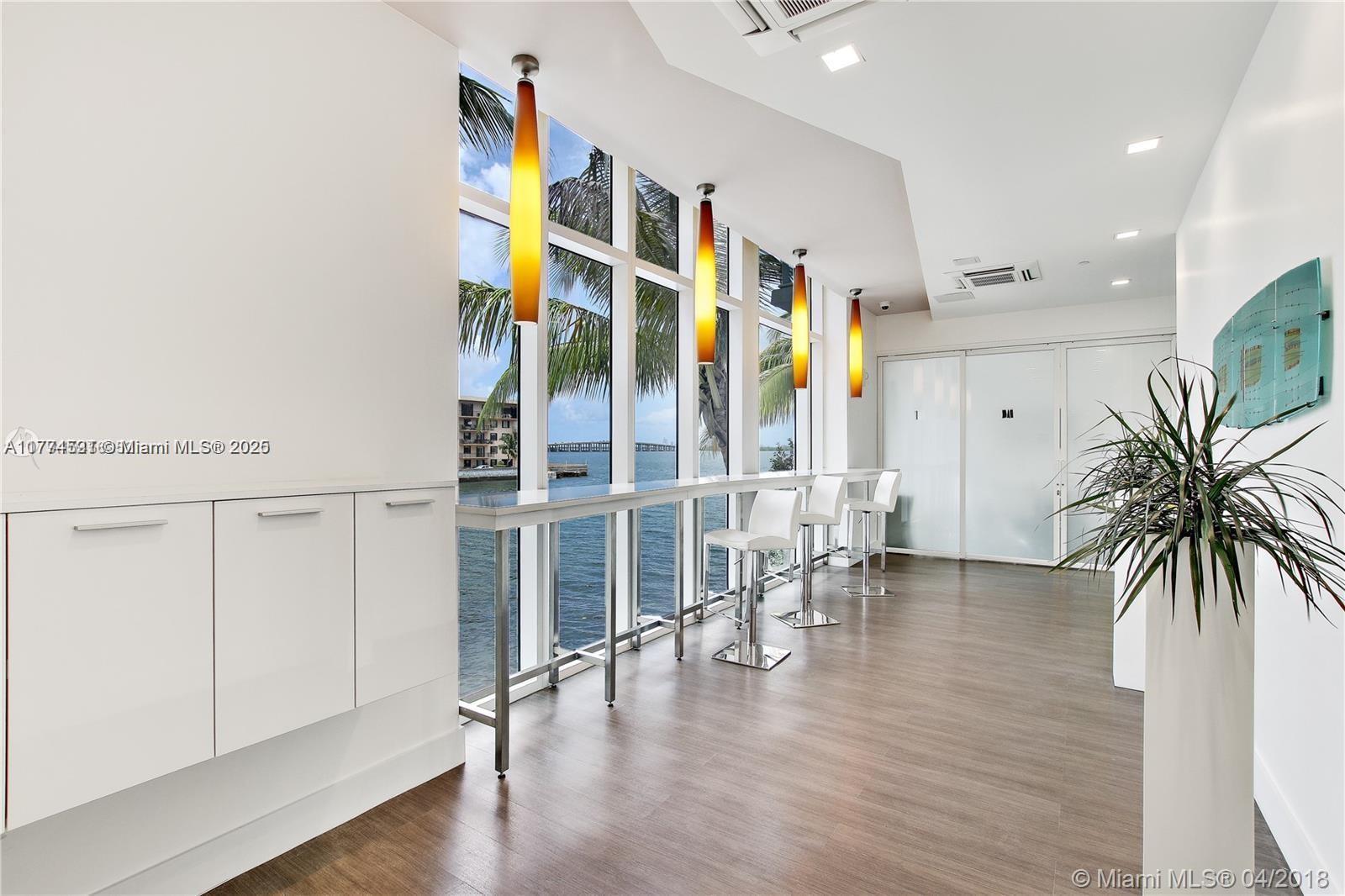 THE CRIMSON CONDO - Residential Lease