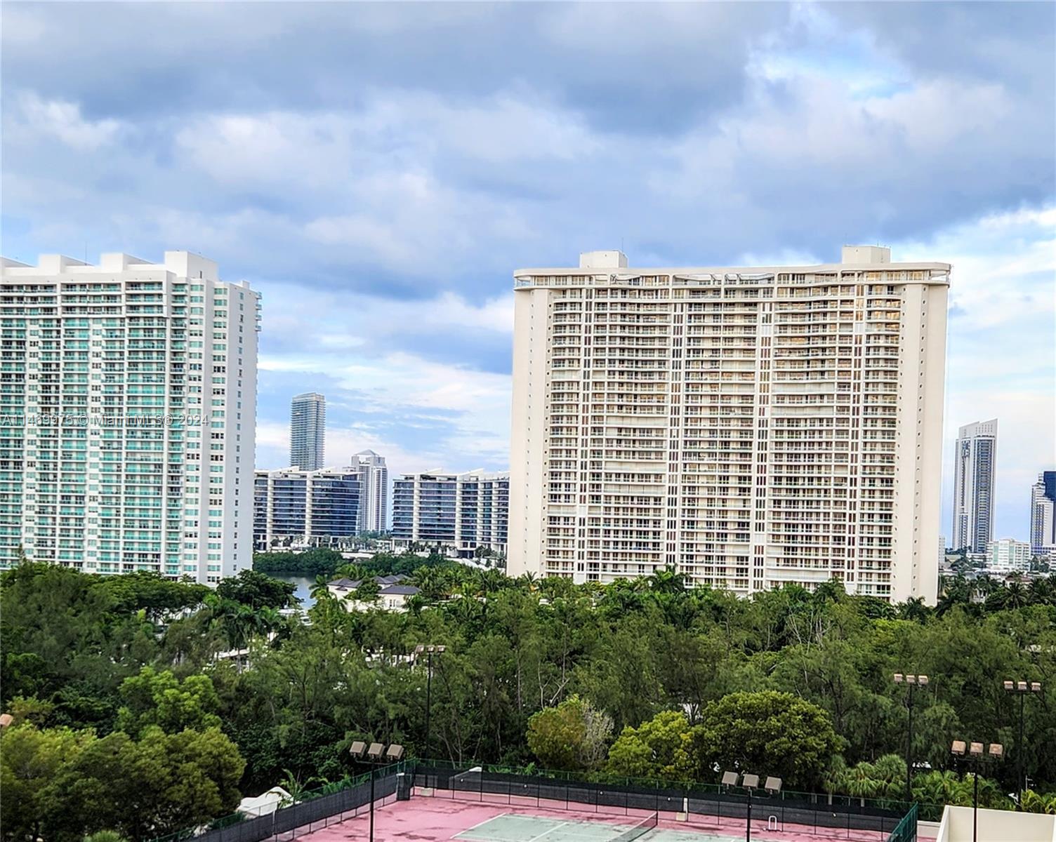 THE CLIPPER AT BISC COVE - Residential Lease
