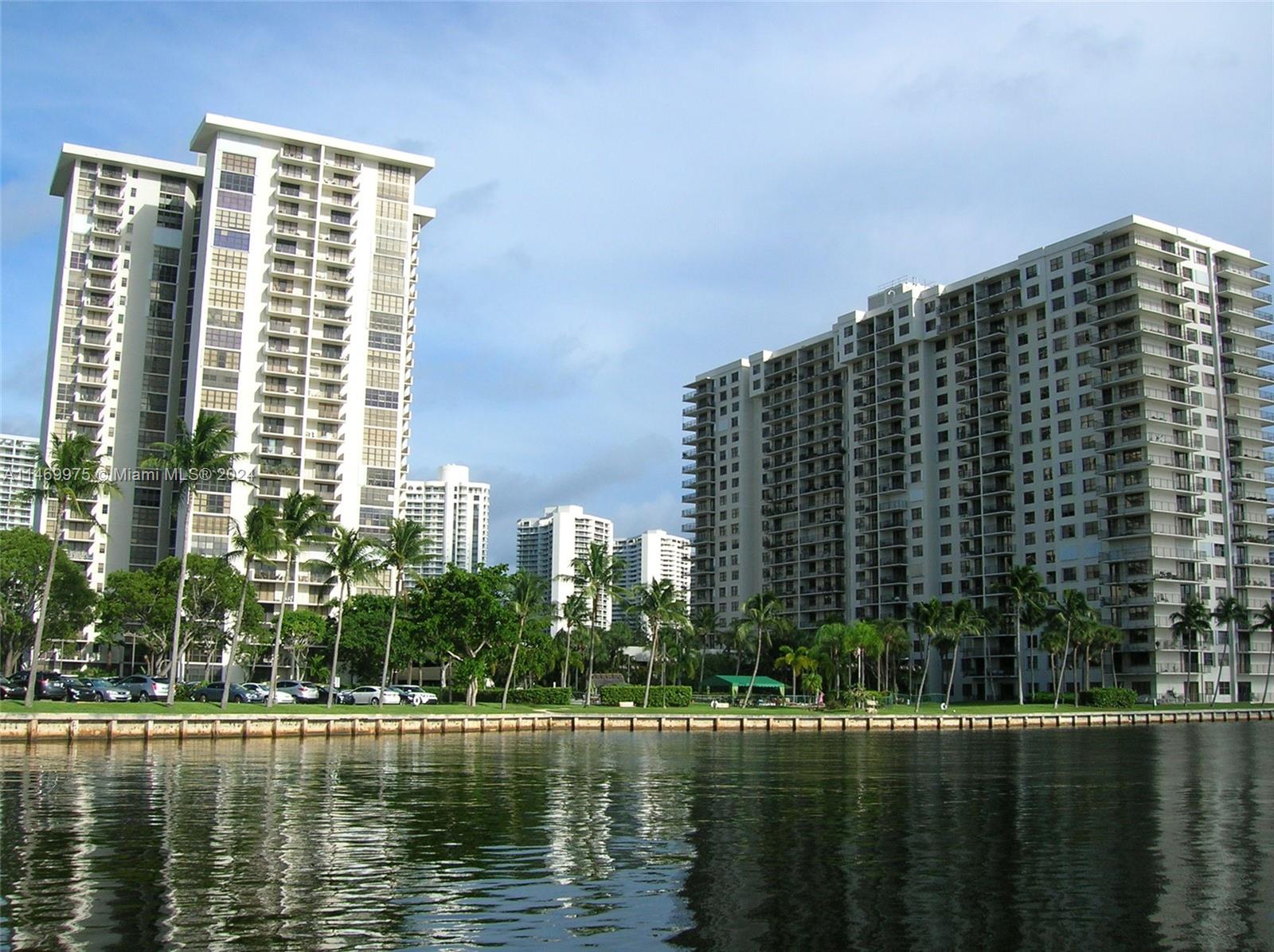 THE CLIPPER AT BISC COVE - Residential Lease