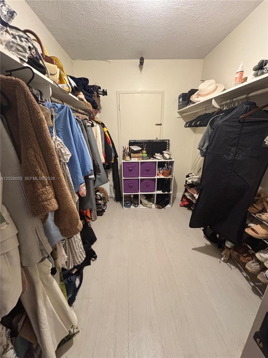 KING COLE CONDO - Residential Lease