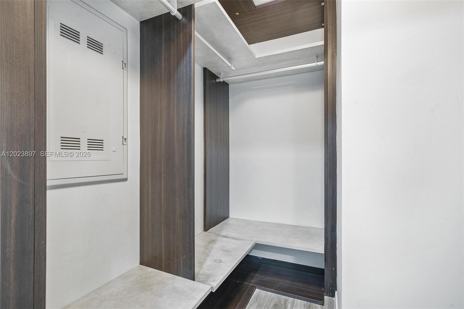 801 SMA RESIDENCES CONDO - Residential
