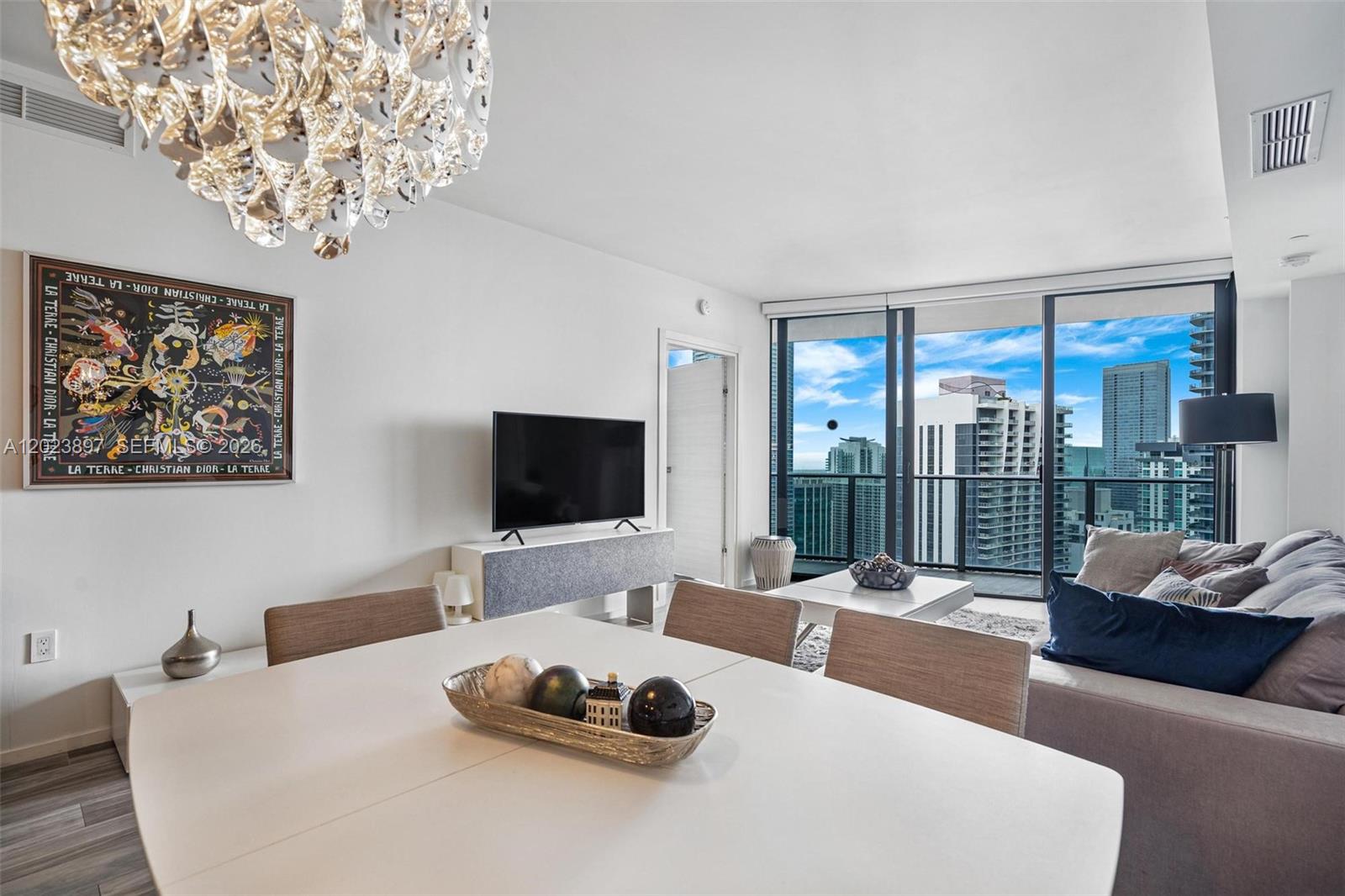801 SMA RESIDENCES CONDO - Residential
