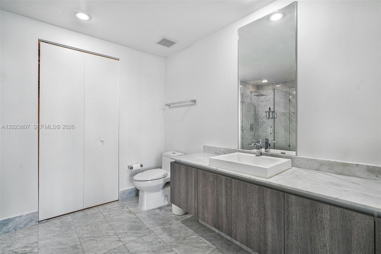 801 SMA RESIDENCES CONDO - Residential