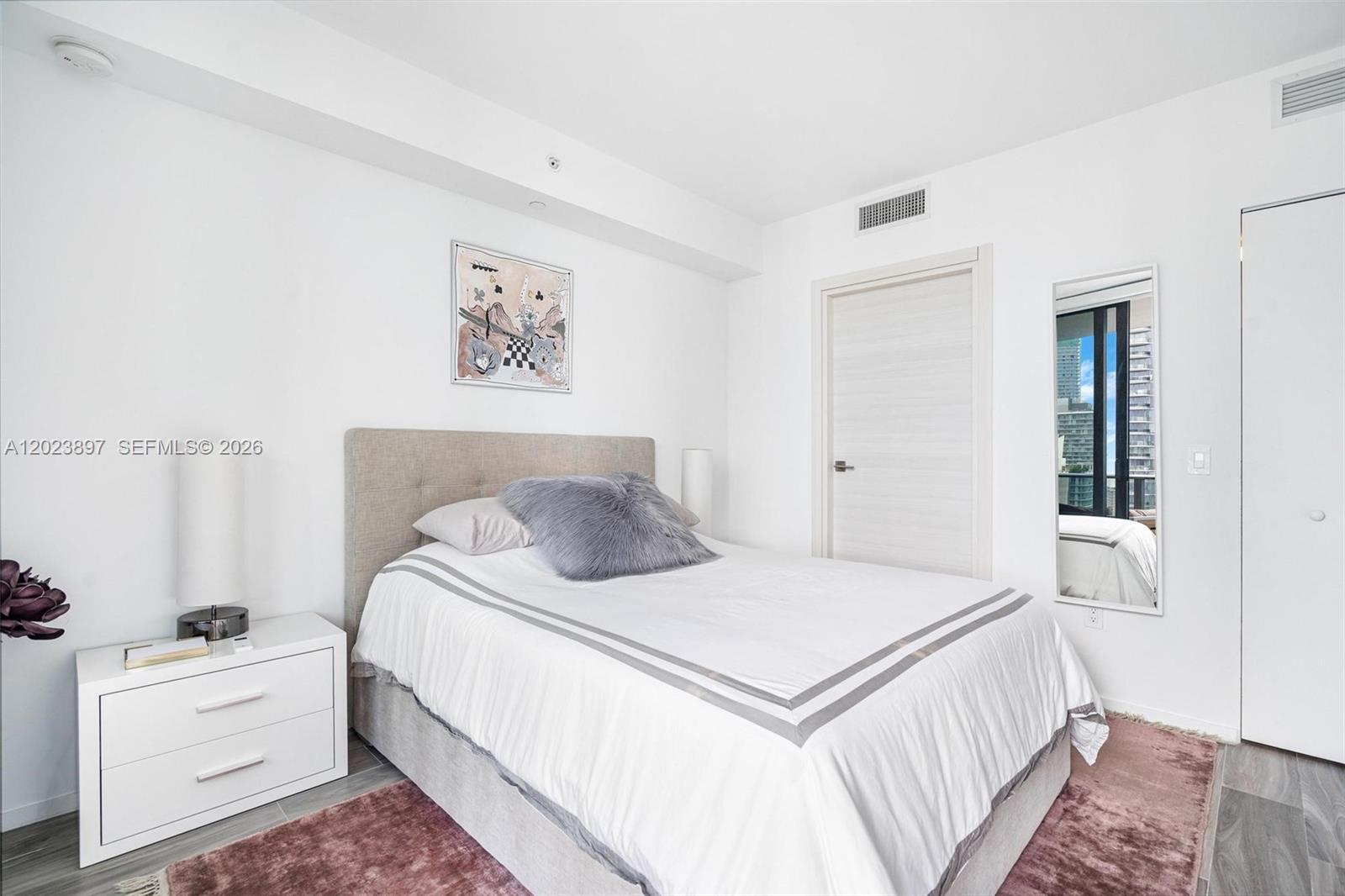 801 SMA RESIDENCES CONDO - Residential