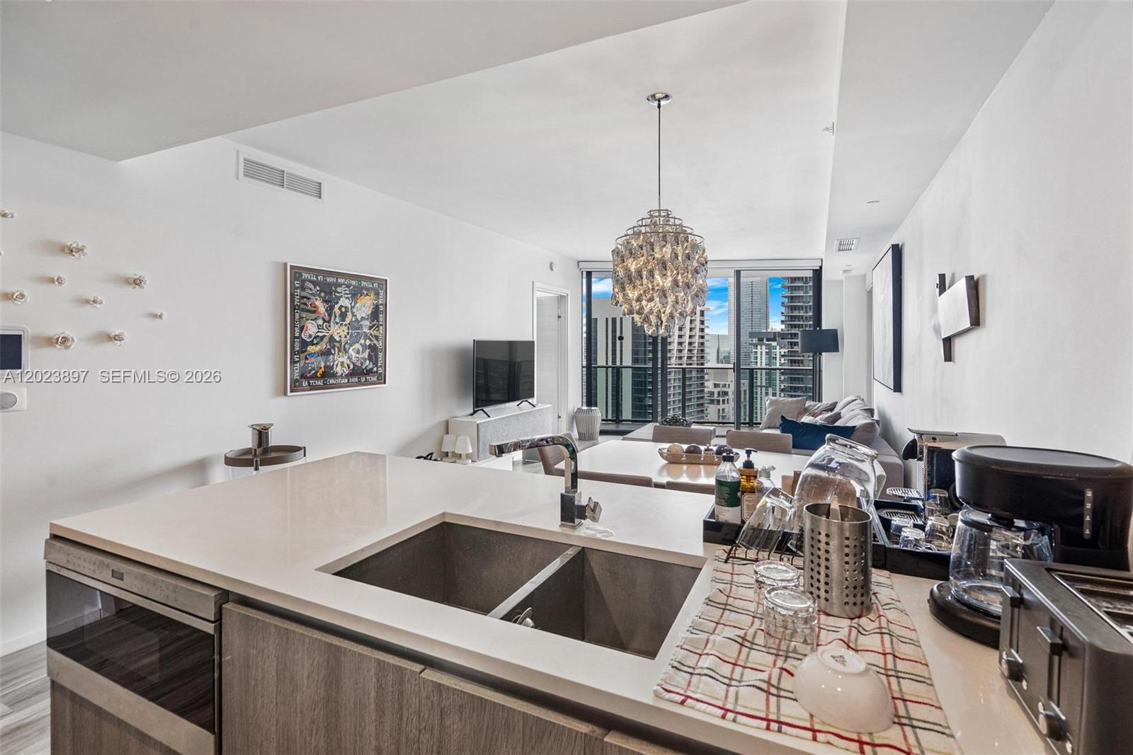 801 SMA RESIDENCES CONDO - Residential