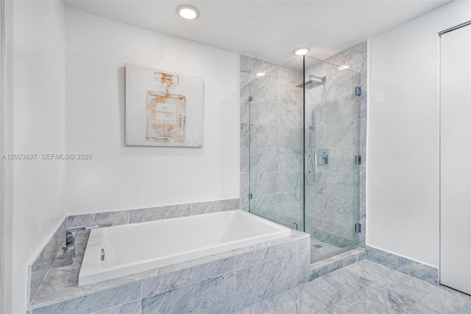 801 SMA RESIDENCES CONDO - Residential