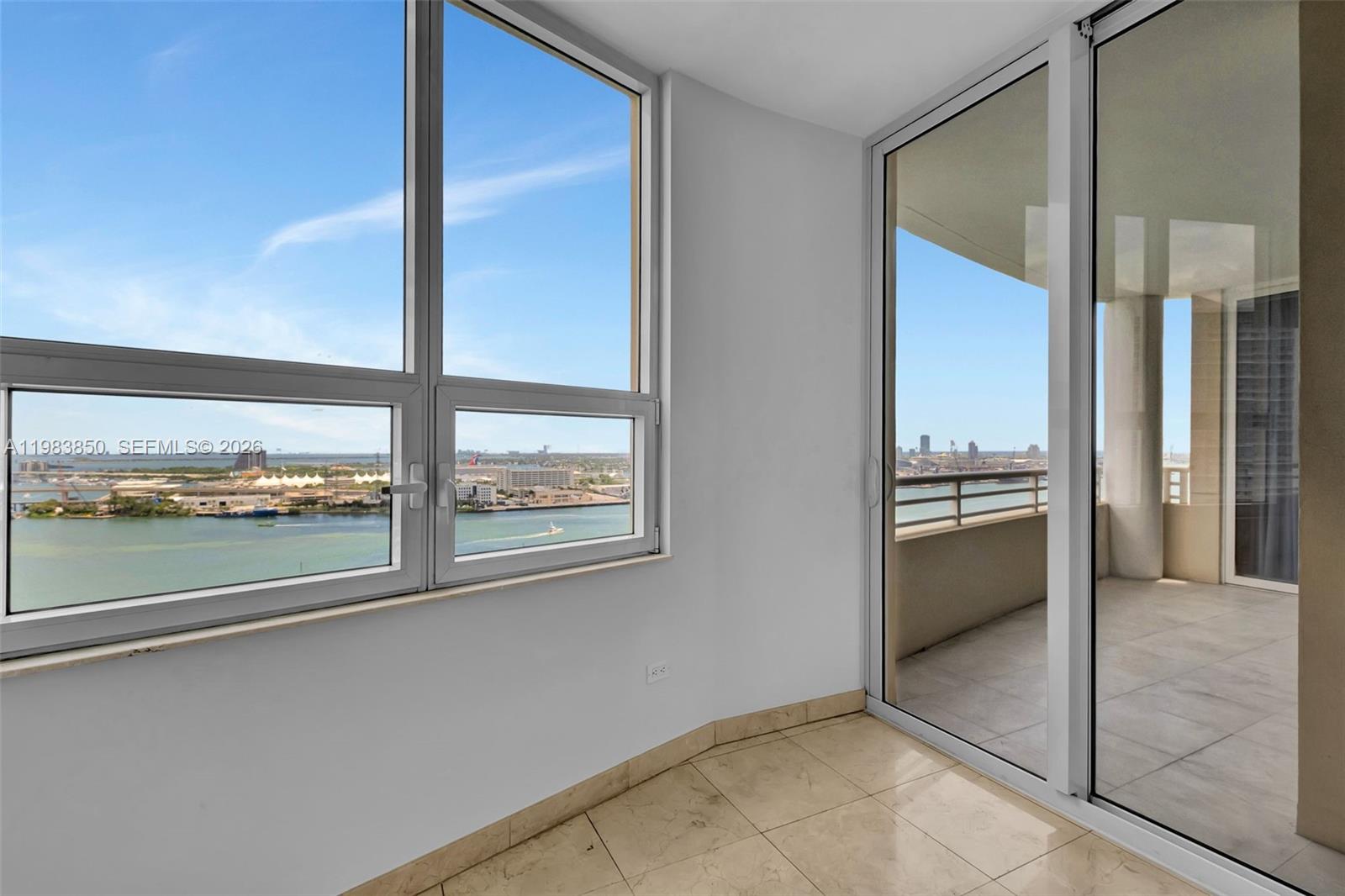 THREE TEQUESTA POINT COND - Residential