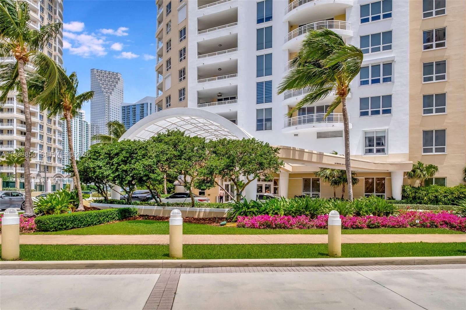 THREE TEQUESTA POINT COND - Residential
