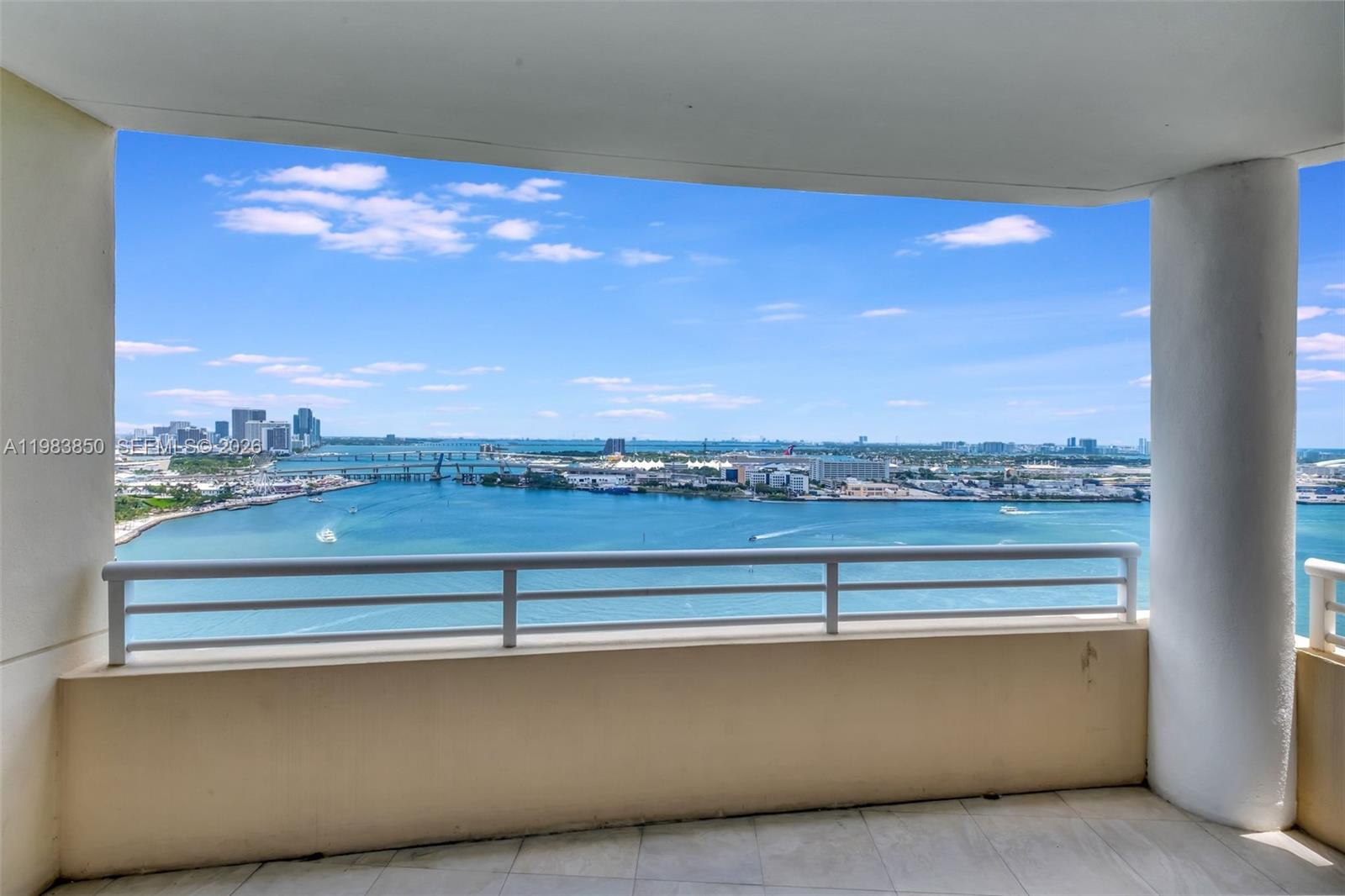 THREE TEQUESTA POINT COND - Residential