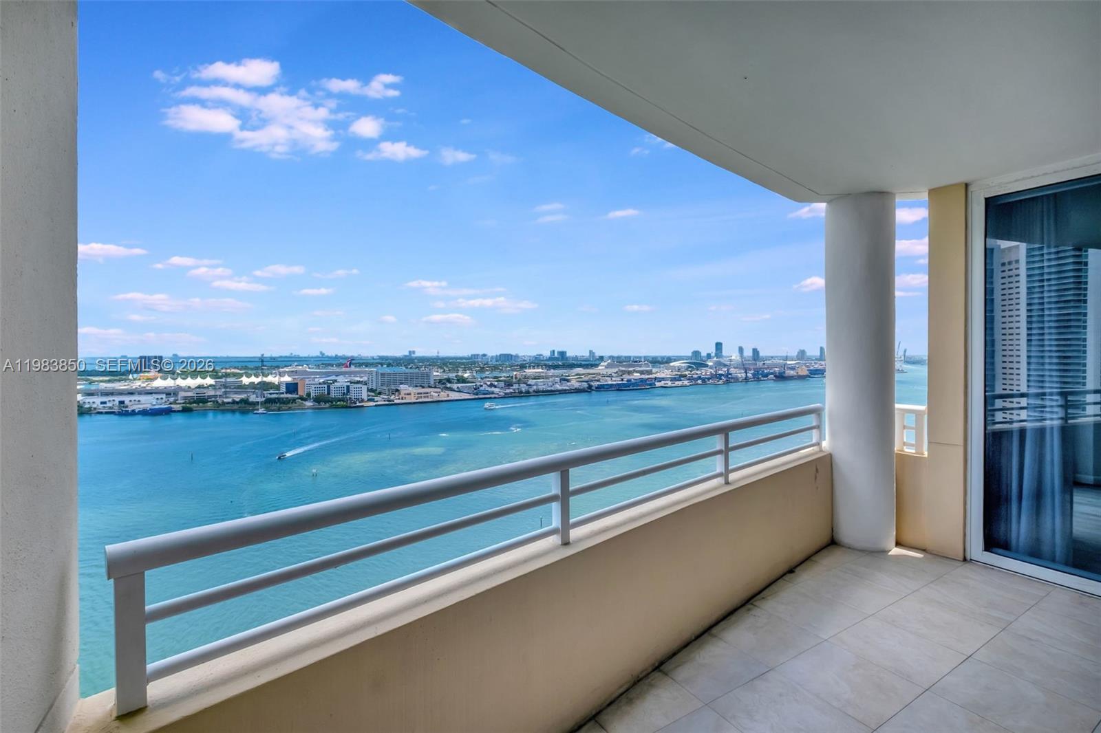 THREE TEQUESTA POINT COND - Residential