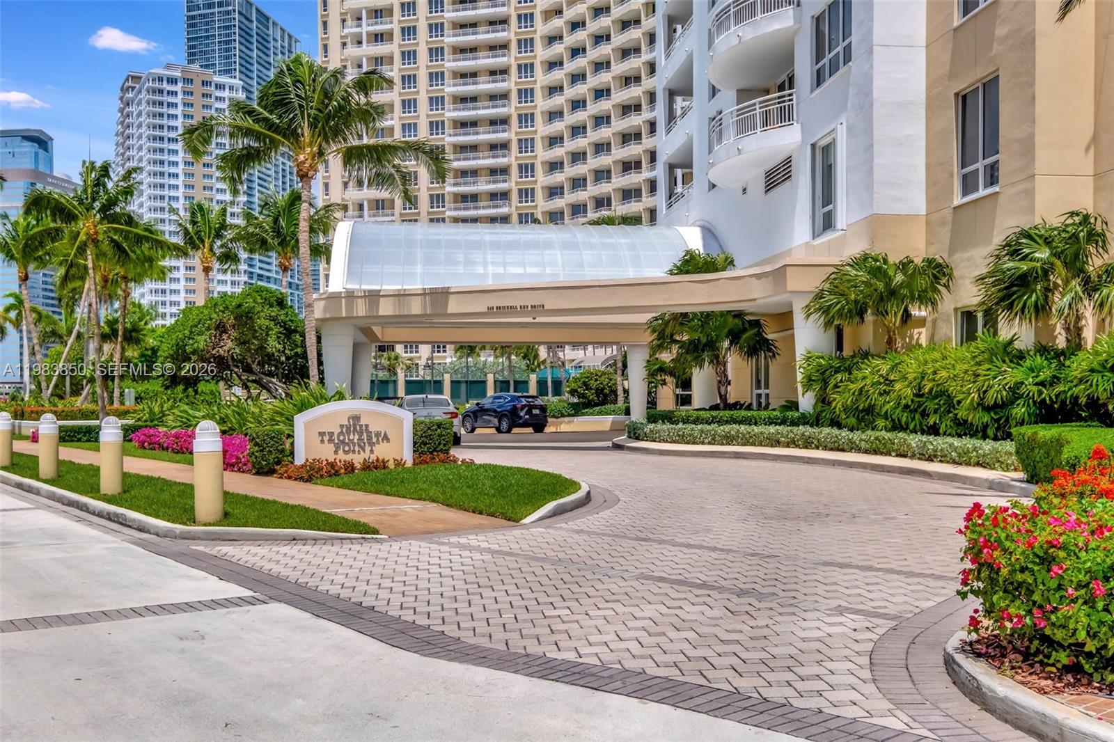 THREE TEQUESTA POINT COND - Residential