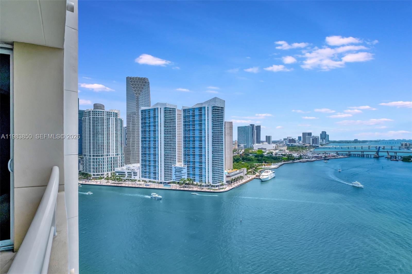 THREE TEQUESTA POINT COND - Residential