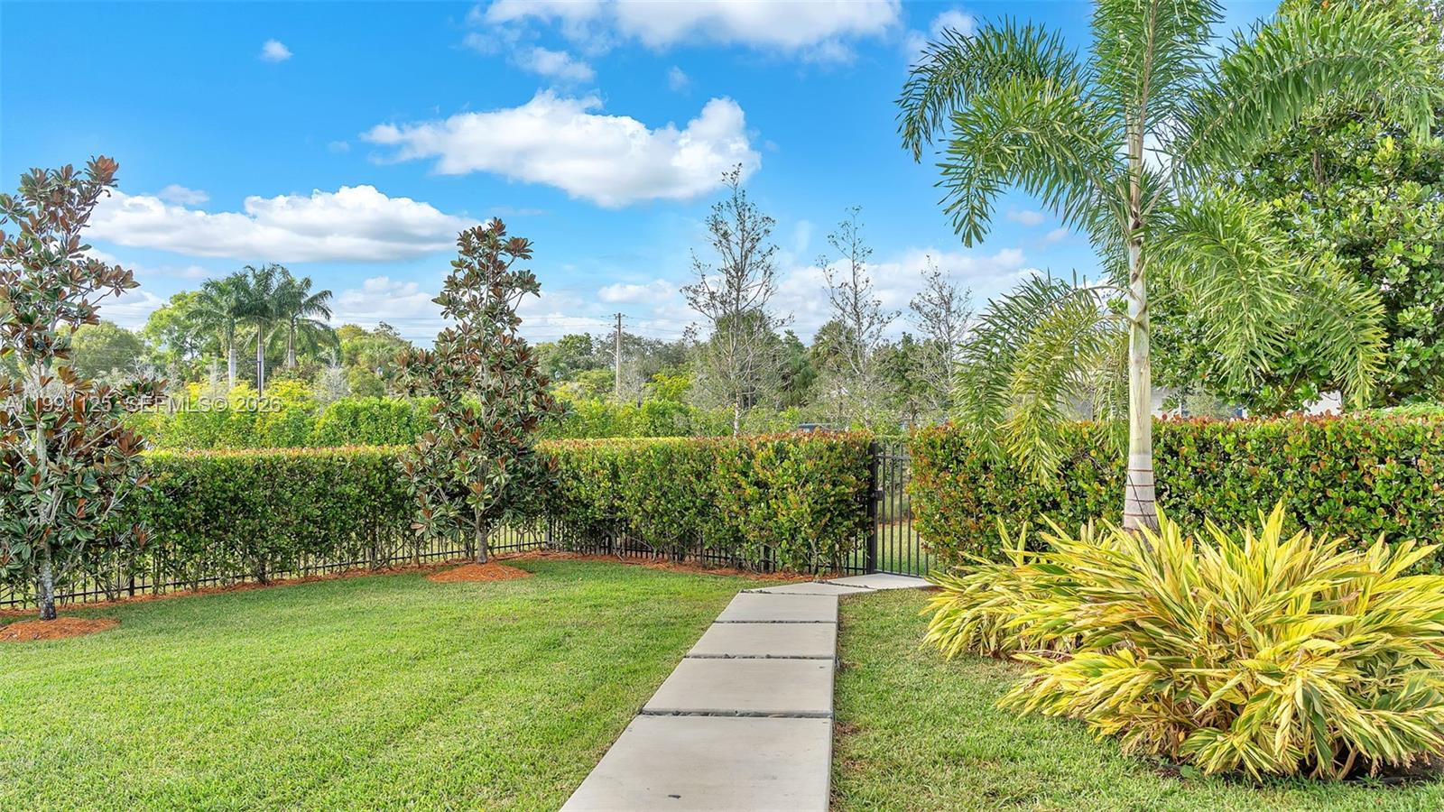 BOTANIKO WESTON ESTATES - Residential