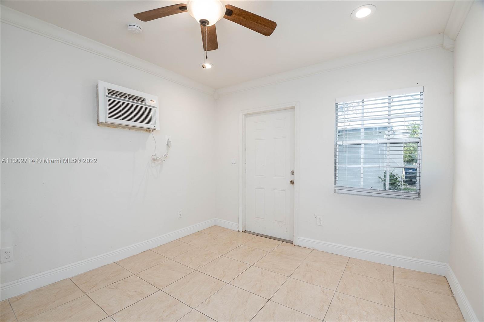 STEPHEN MANOR - Residential Lease