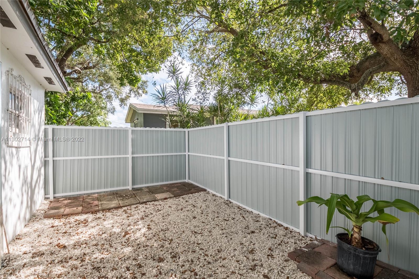 STEPHEN MANOR - Residential Lease