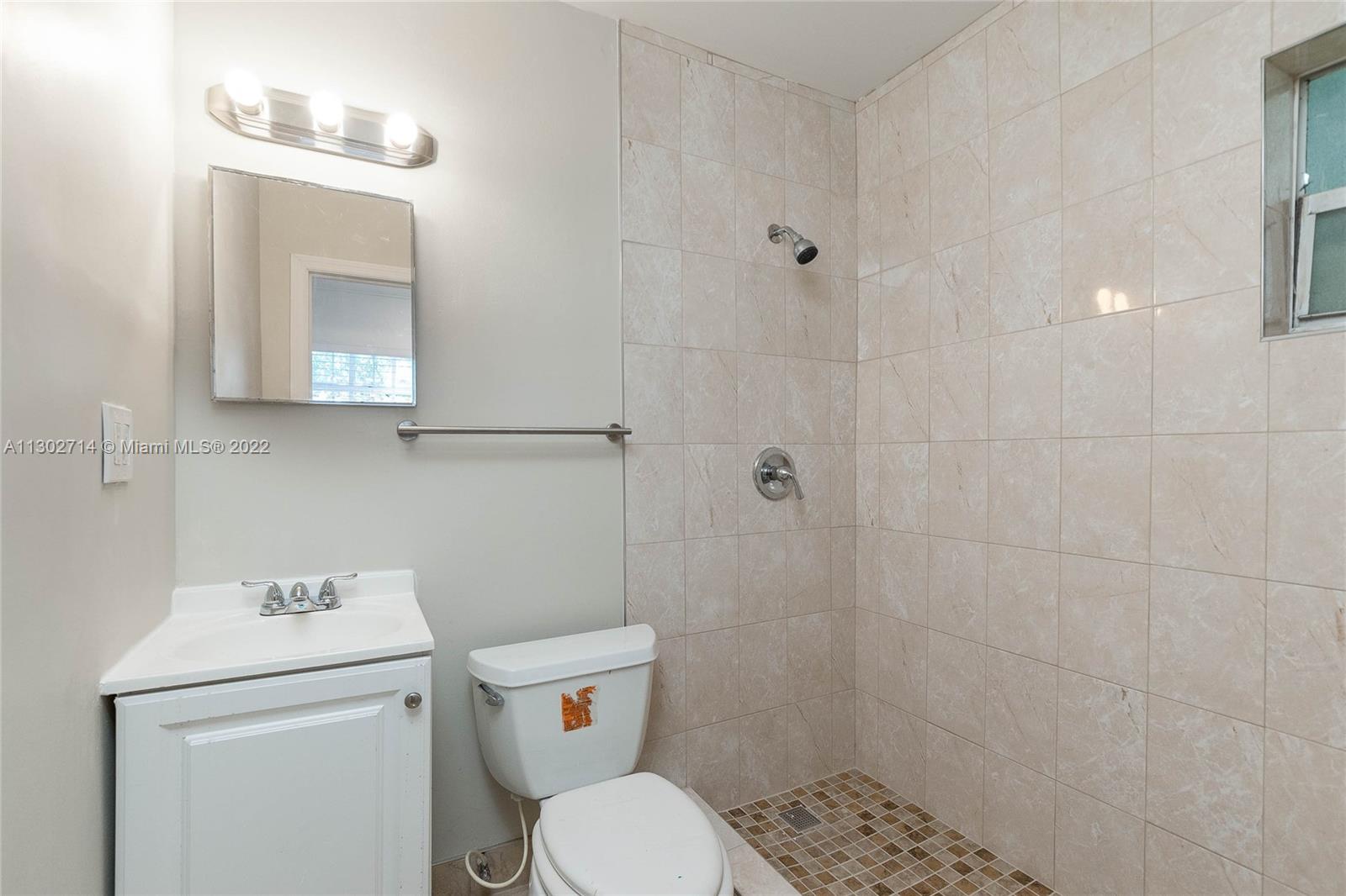STEPHEN MANOR - Residential Lease
