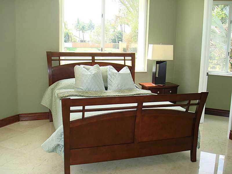 TUSCANY ESTATES AND VILLA - Residential Lease