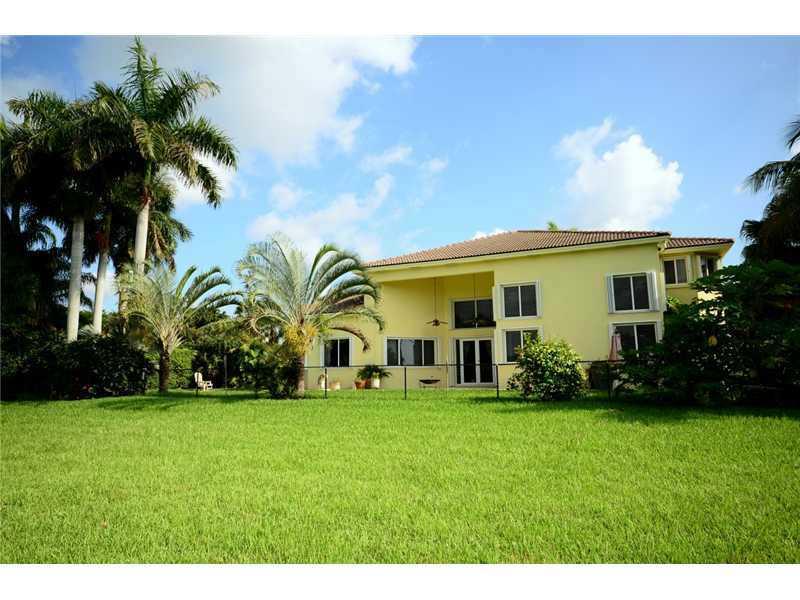 TUSCANY ESTATES AND VILLA - Residential Lease