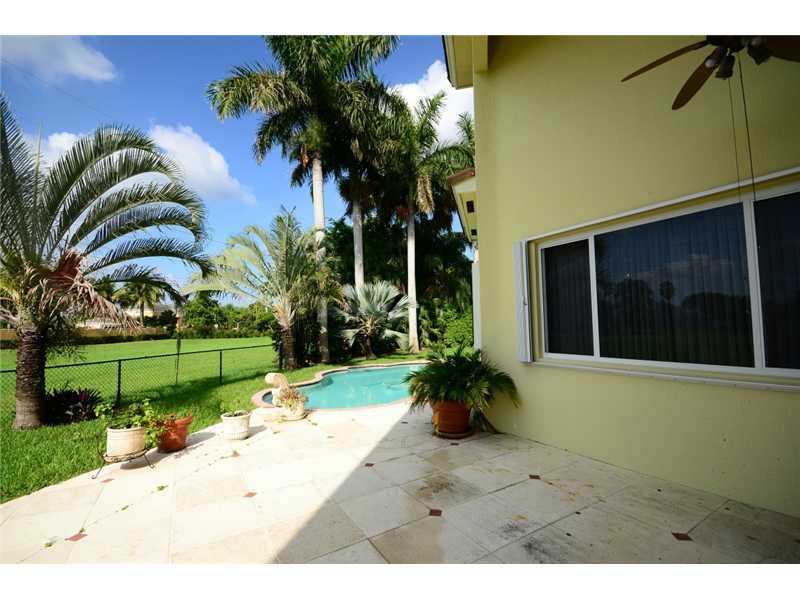 TUSCANY ESTATES AND VILLA - Residential Lease