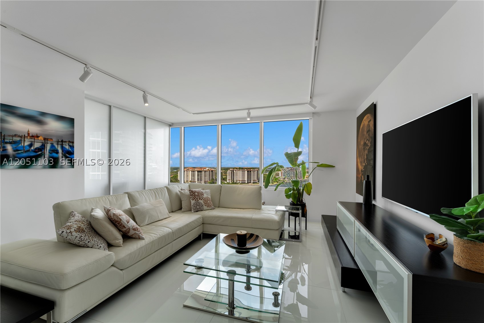 SOUTH POINTE TOWERS CONDO - Residential