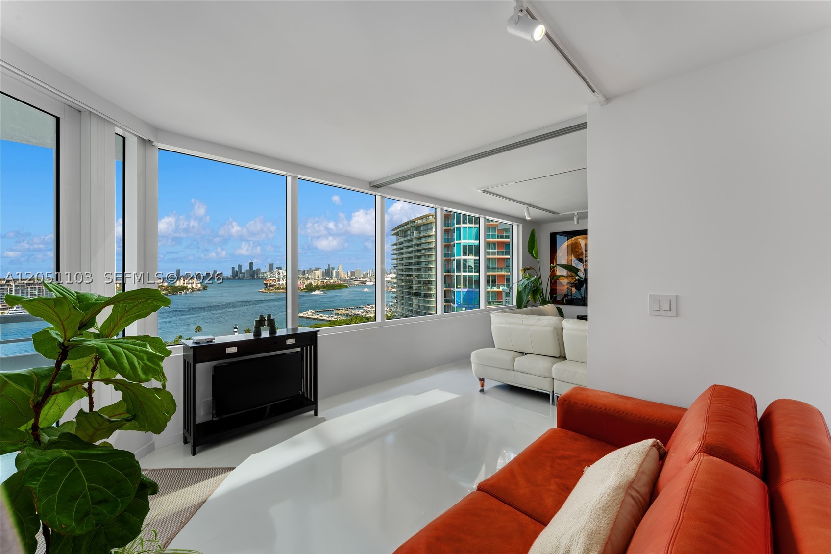 SOUTH POINTE TOWERS CONDO - Residential