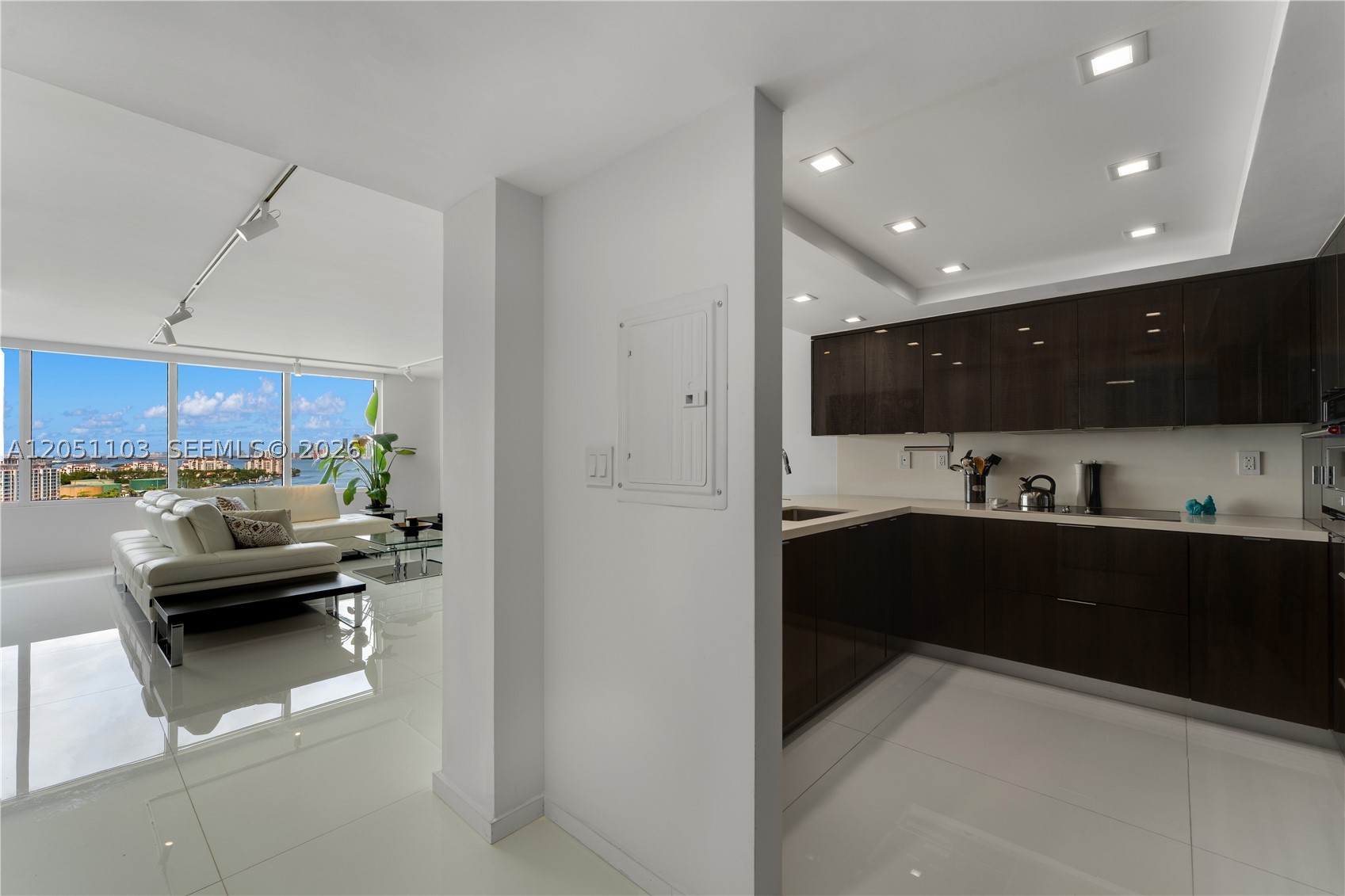 SOUTH POINTE TOWERS CONDO - Residential