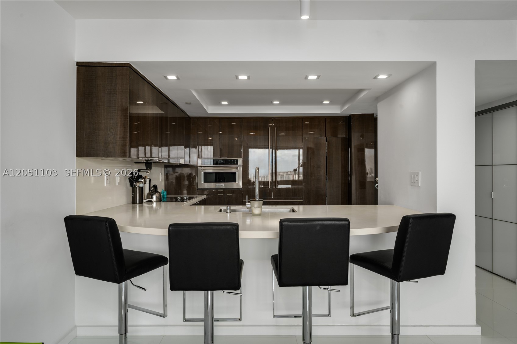 SOUTH POINTE TOWERS CONDO - Residential