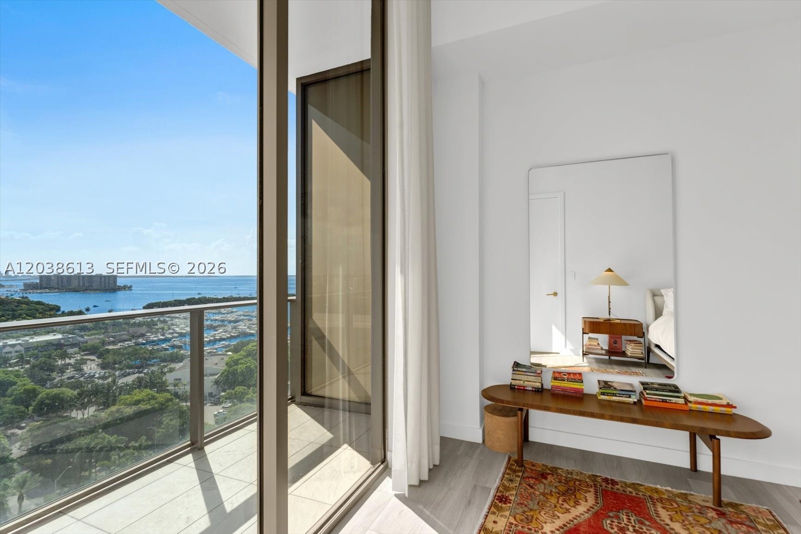 MR. C RESIDENCES BAYSHORE - Residential