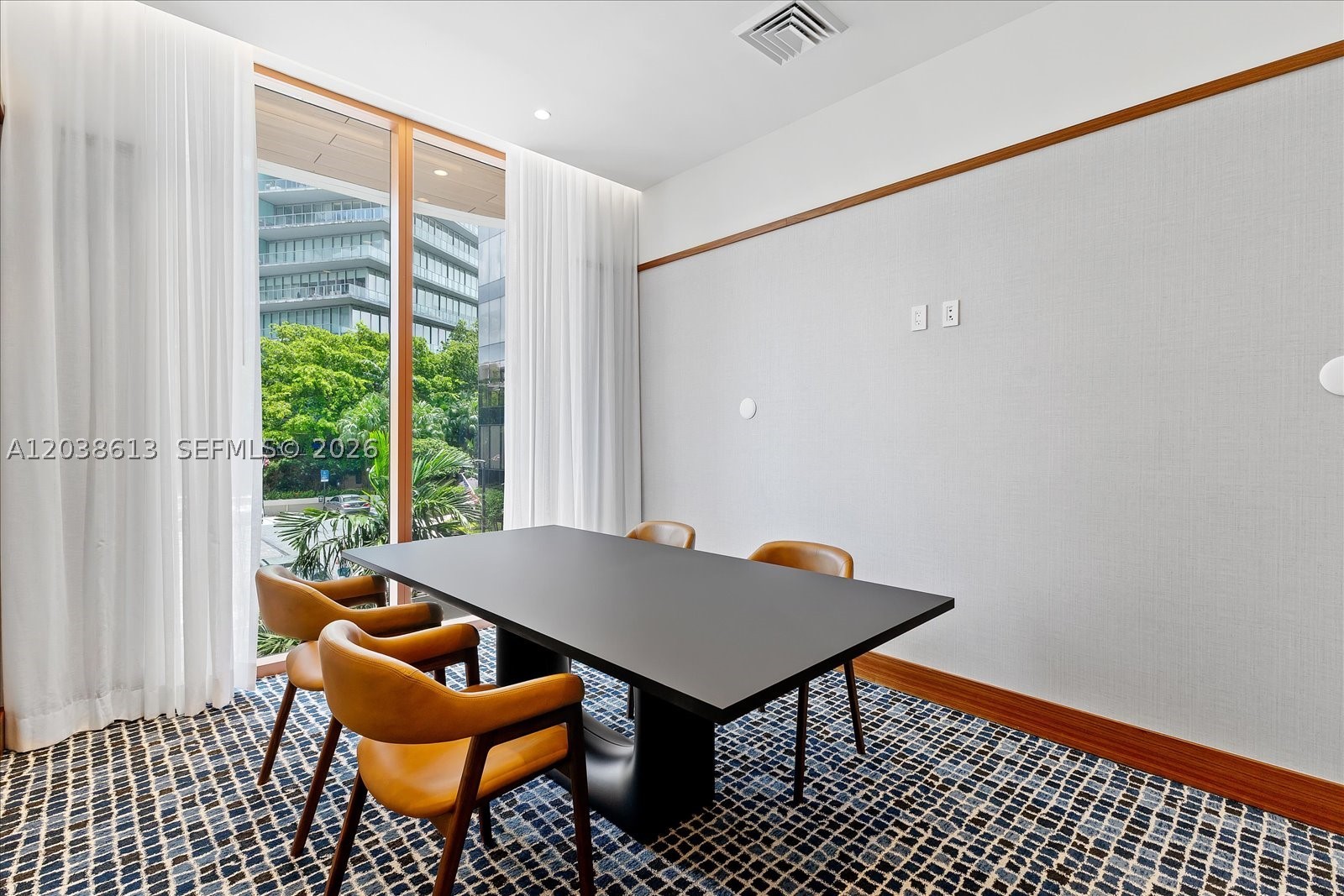 MR. C RESIDENCES BAYSHORE - Residential