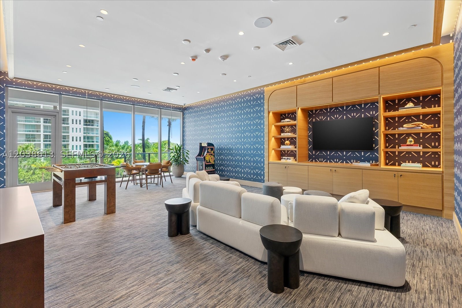MR. C RESIDENCES BAYSHORE - Residential