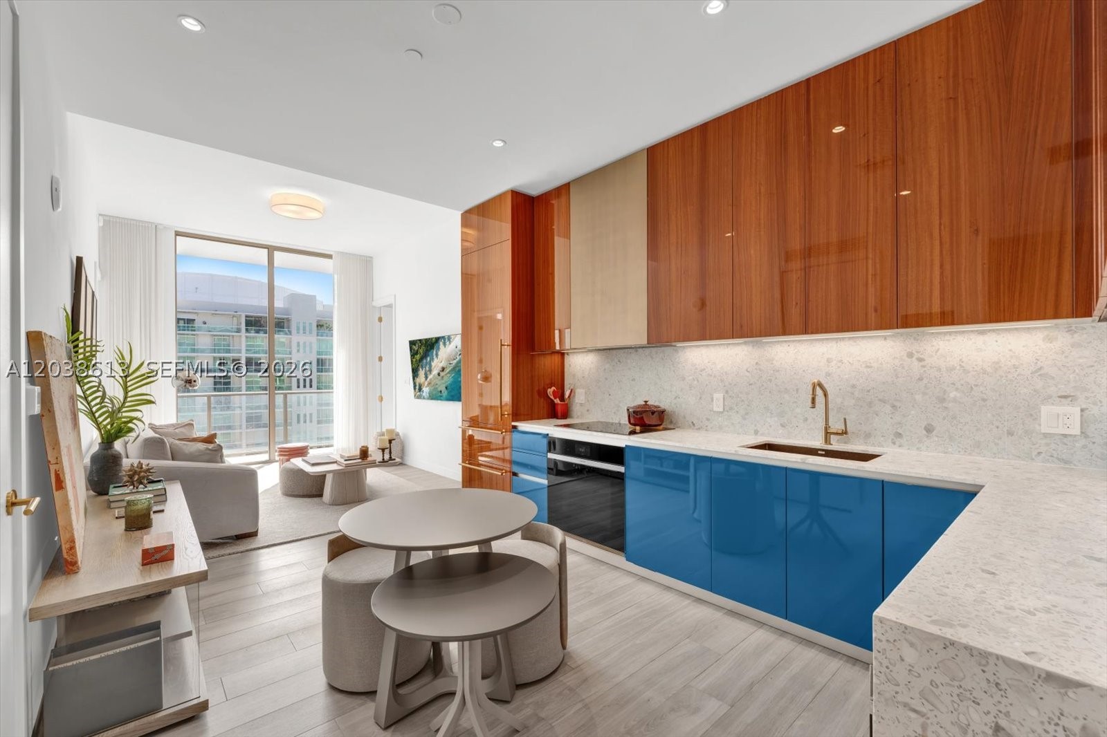 MR. C RESIDENCES BAYSHORE - Residential