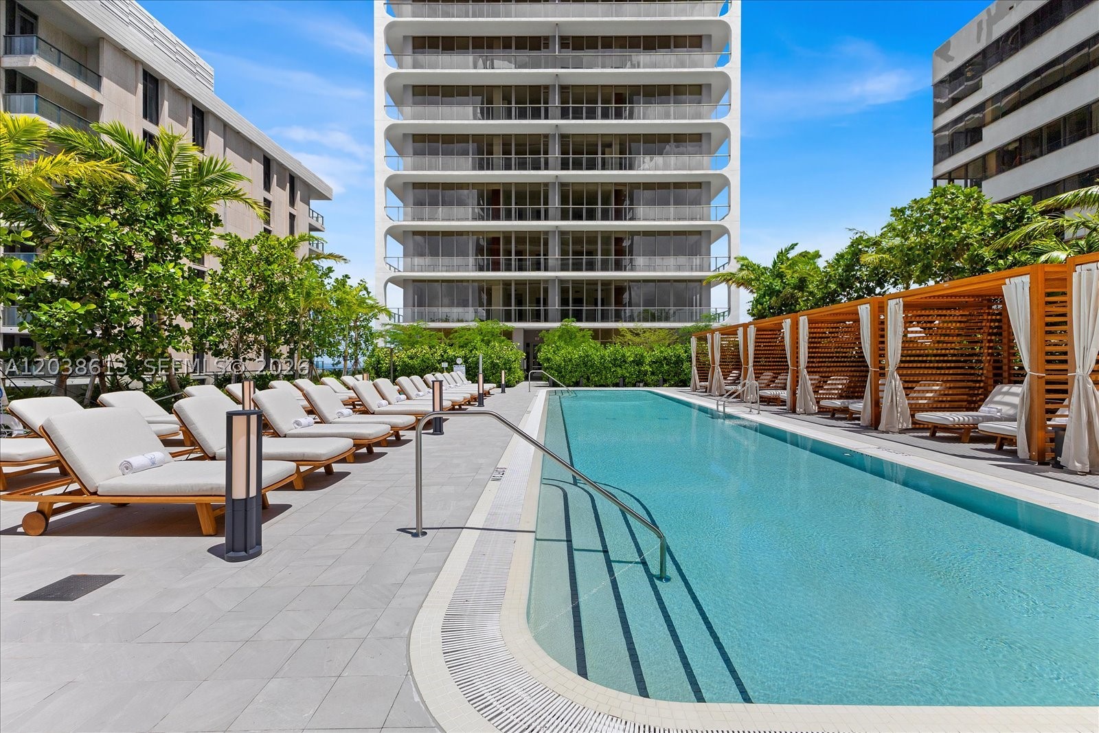 MR. C RESIDENCES BAYSHORE - Residential
