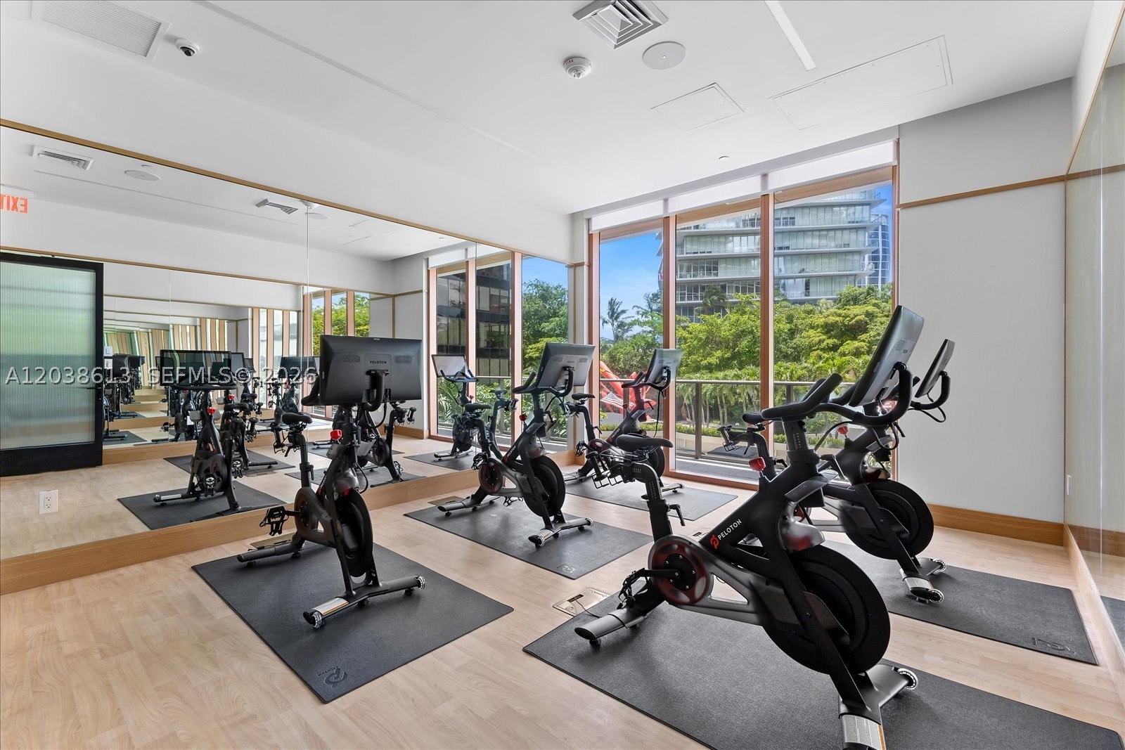 MR. C RESIDENCES BAYSHORE - Residential