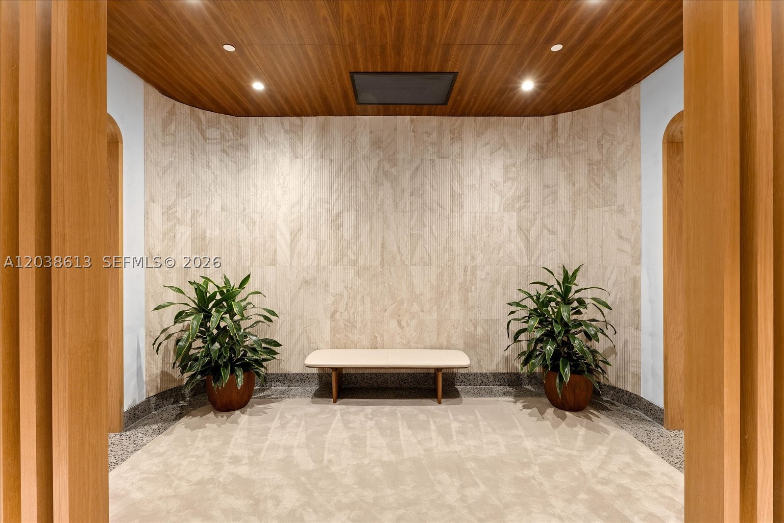 MR. C RESIDENCES BAYSHORE - Residential