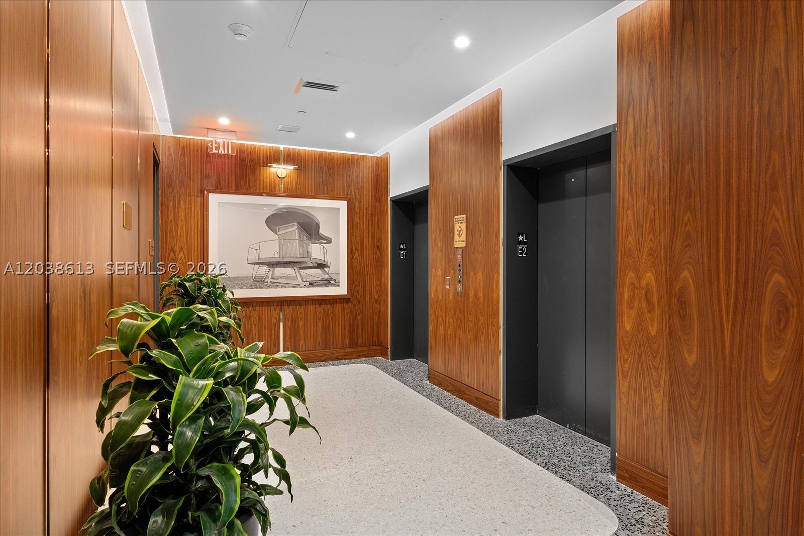 MR. C RESIDENCES BAYSHORE - Residential