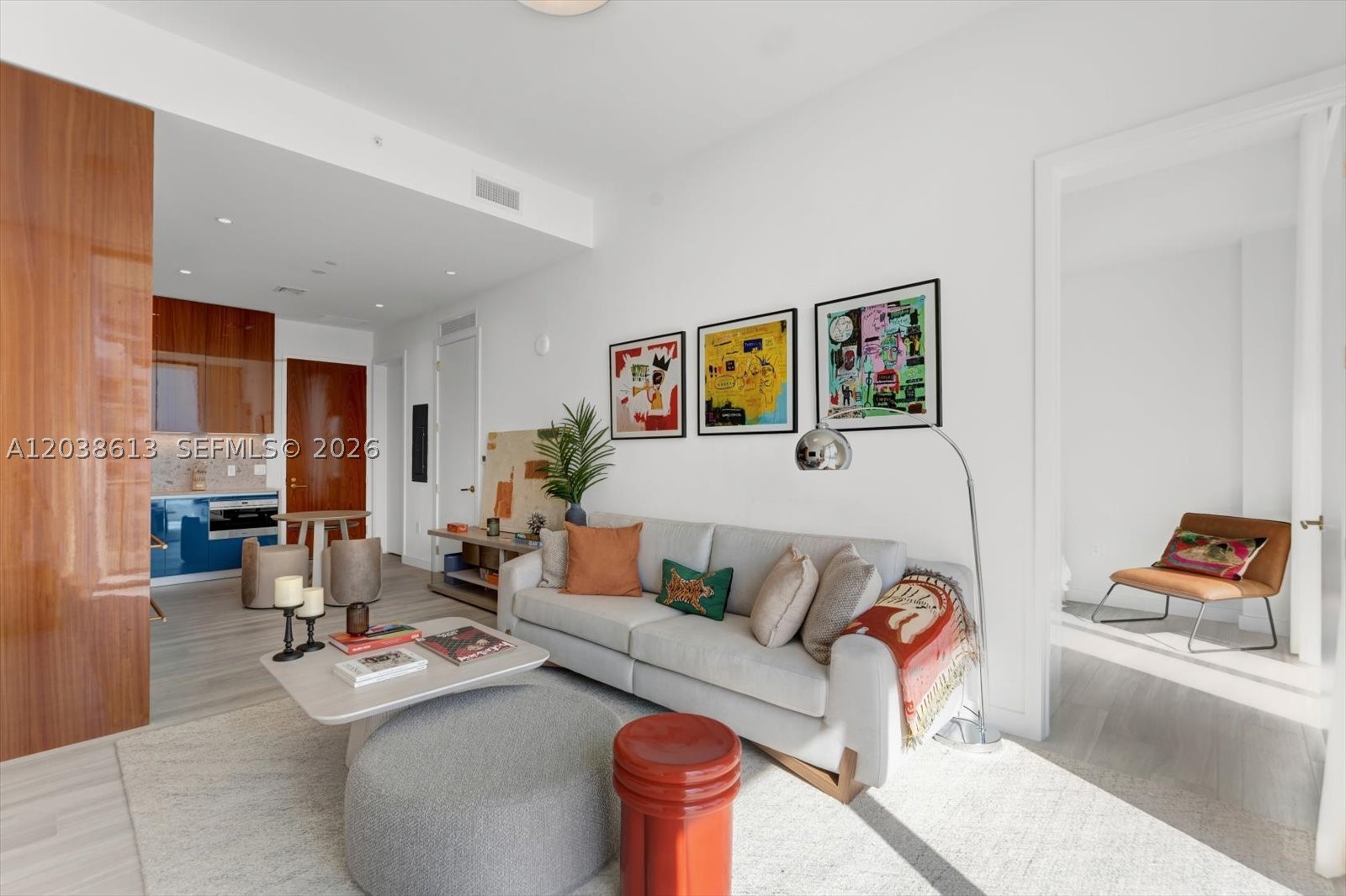 MR. C RESIDENCES BAYSHORE - Residential
